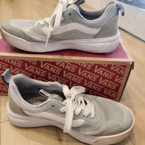 Vans ultrarange shoes
